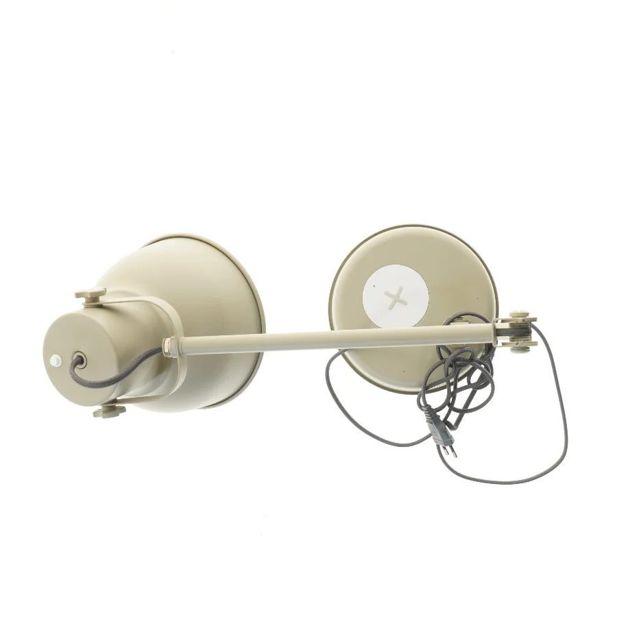 Bordlampe i beige farve fra IKEA (str. 80 cm)