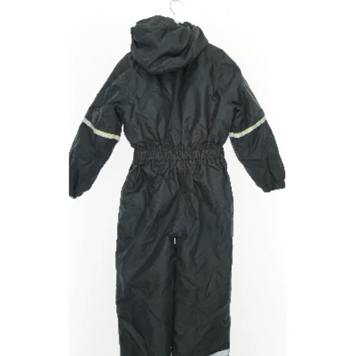 Heldragt med hætte fra ZigZag (str. 140)