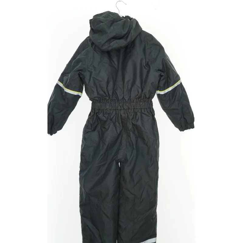 Heldragt med hætte fra ZigZag (str. 140)