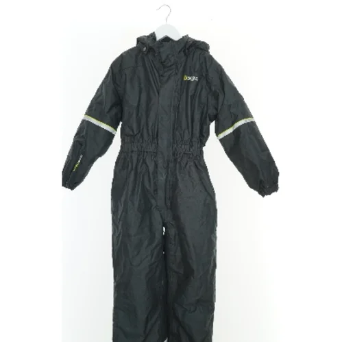 Heldragt med hætte fra ZigZag (str. 140)