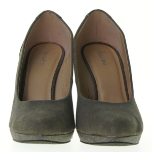 Stiletter fra Graceland (str. 39)