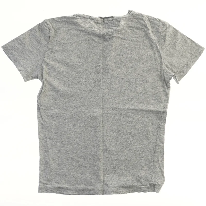 Grå T-Shirt fra Tommy Hilfiger (str. 152)
