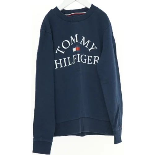 Bluse fra Tommy Hilfiger (str. 152 cm)