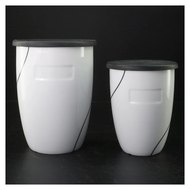 Keramiske opbevaringskrukker med låg fra Menu (str. 18,5 cm. ø. 14 cm. h. 14,5 cm. ø. 11,5 cm)