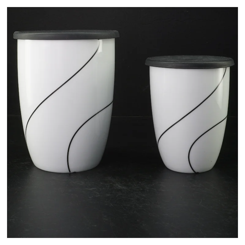 Keramiske opbevaringskrukker med låg fra Menu (str. 18,5 cm. ø. 14 cm. h. 14,5 cm. ø. 11,5 cm)