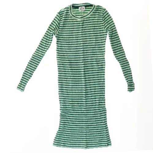 Langærmet stribet kjole fra Mads Nørgaard (str. 128)