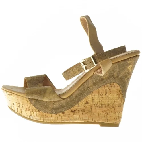 Sandaler med kilehæl (str. 37 )