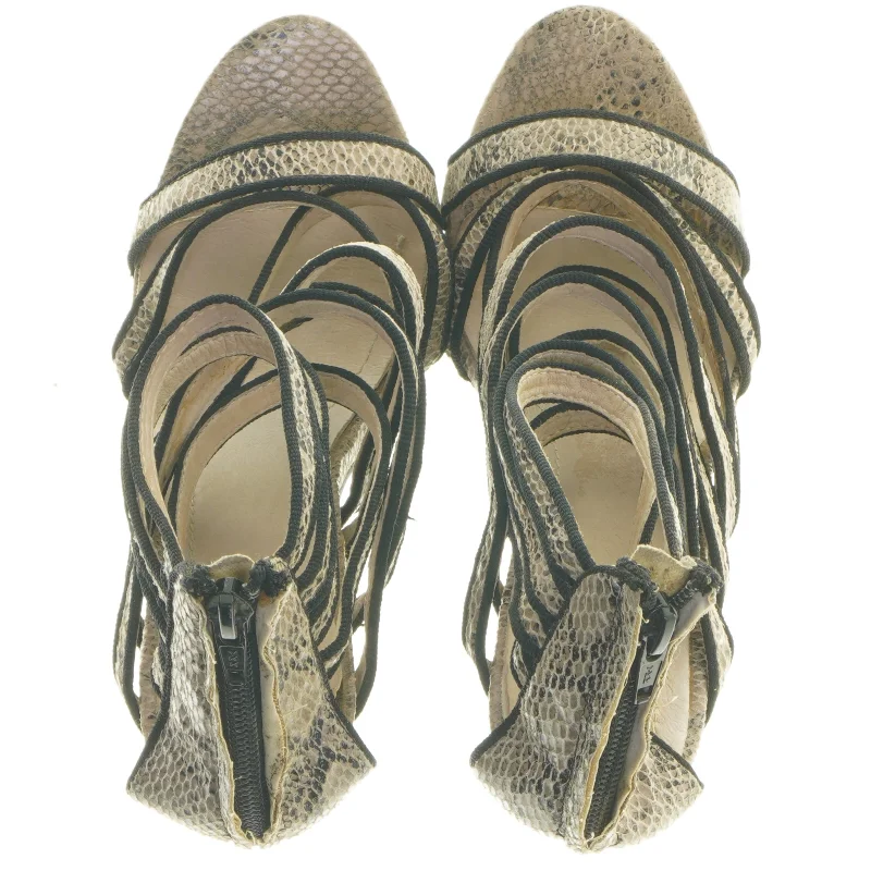 Højhælede slangeskindssandaler (str. 37 )