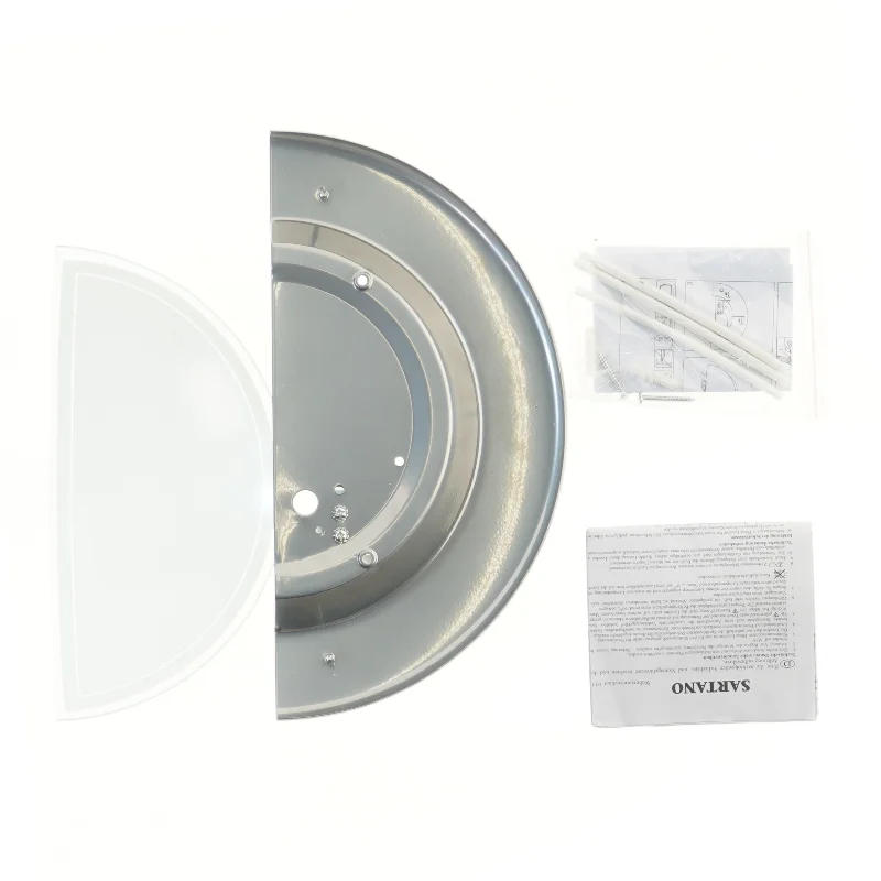 Væglampe med halvcirkelformet design (str. 31,5x15,5 cm)