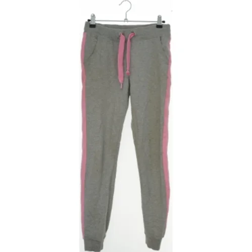 Grå sweatpants med pink striber fra C&A (str. 152)