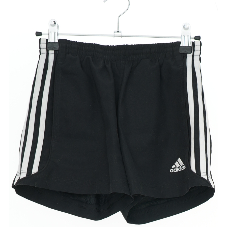 Adidas sorte shorts fra Adidas (str. 146)