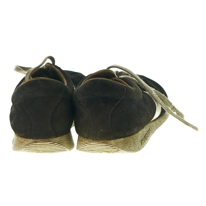 Arauto Rap Sneakers (str. 34)