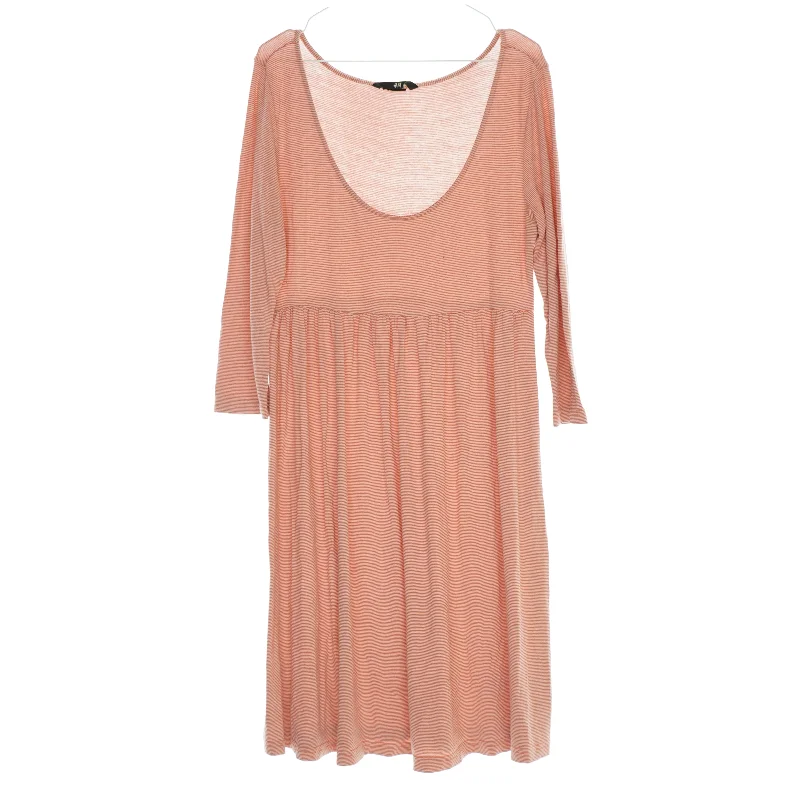 Kjole fra H&M (str. ca. 11 til 12 år)