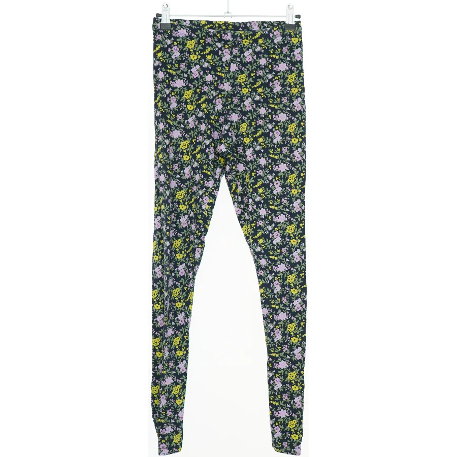 Blomstrede leggings fra Basic needs (str. 152)