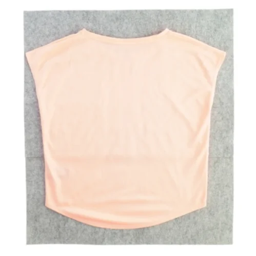 T-Shirt fra H&M (str. 146)