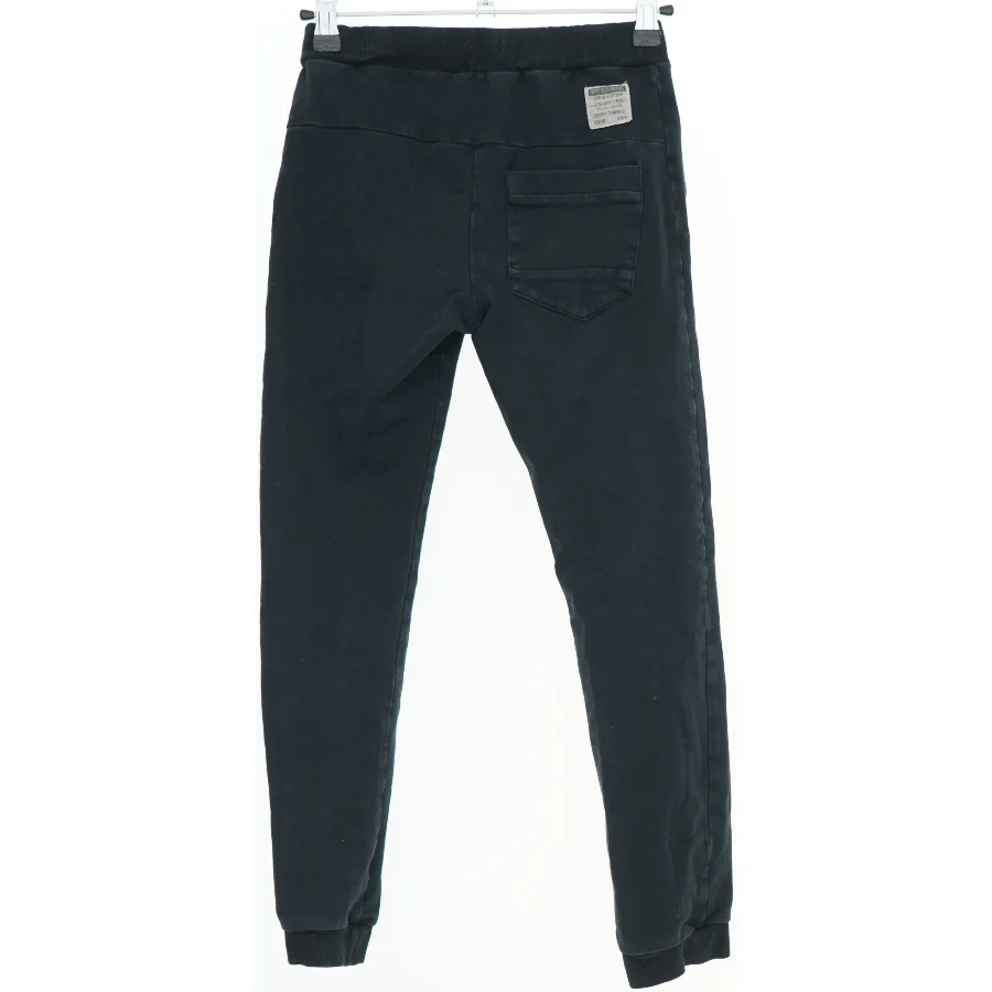 Mørkeblå sweatpants med snøre fra Name It (str. 140)