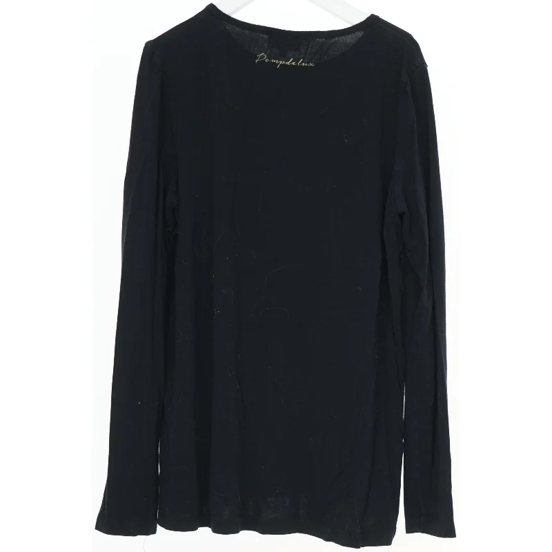 Langærmet sort bluse med dekoration fra Pomp de Lux (str. 152)