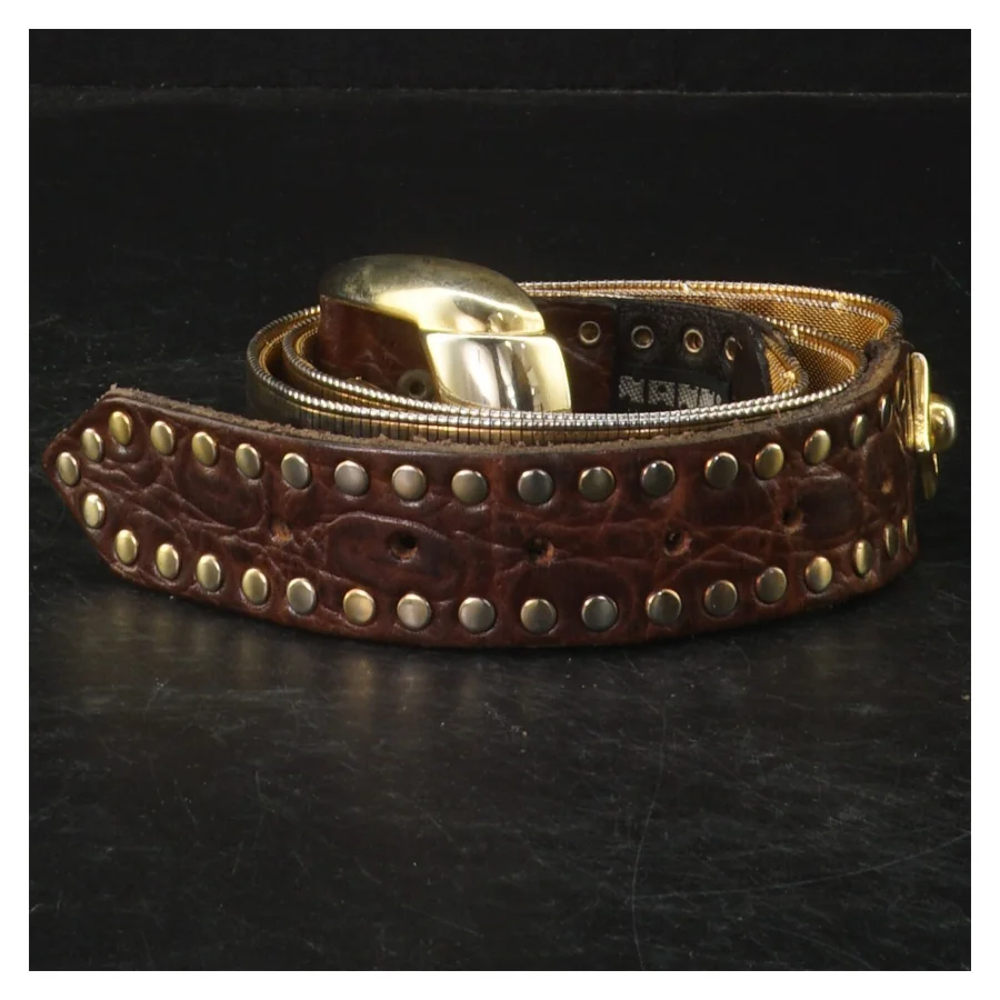 Læderbælte med metalkant (str. 73 cm)