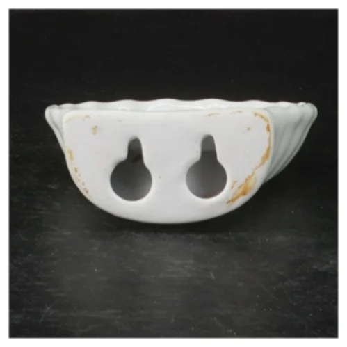 Sæbeskål til vægmontering fra Porcelaine de Paris (str. 12 cm)