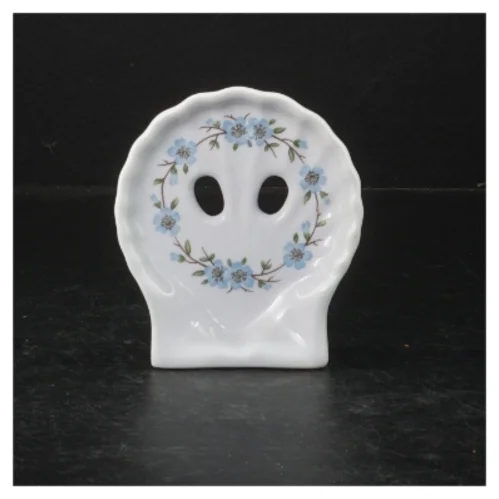 Sæbeskål til vægmontering fra Porcelaine de Paris (str. 12 cm)