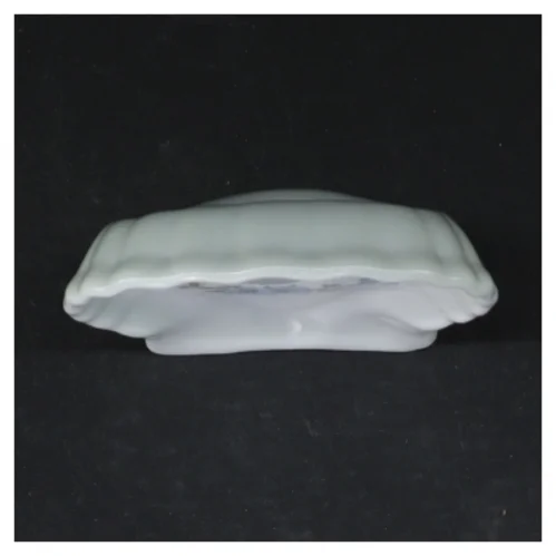 Sæbeskål til vægmontering fra Porcelaine de Paris (str. 12 cm)