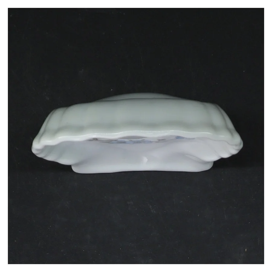 Sæbeskål til vægmontering fra Porcelaine de Paris (str. 12 cm)