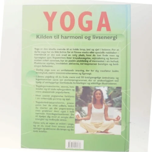 Yoga af <Bog forfattere> (Bog)