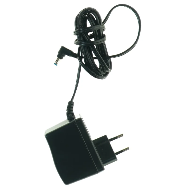 Laptop oplader fra D-Link (str. 193 cm)