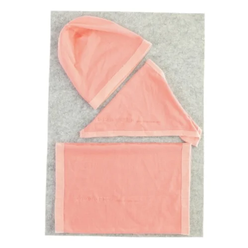 Halsedisse, hue og halsklud fra Galvin Green