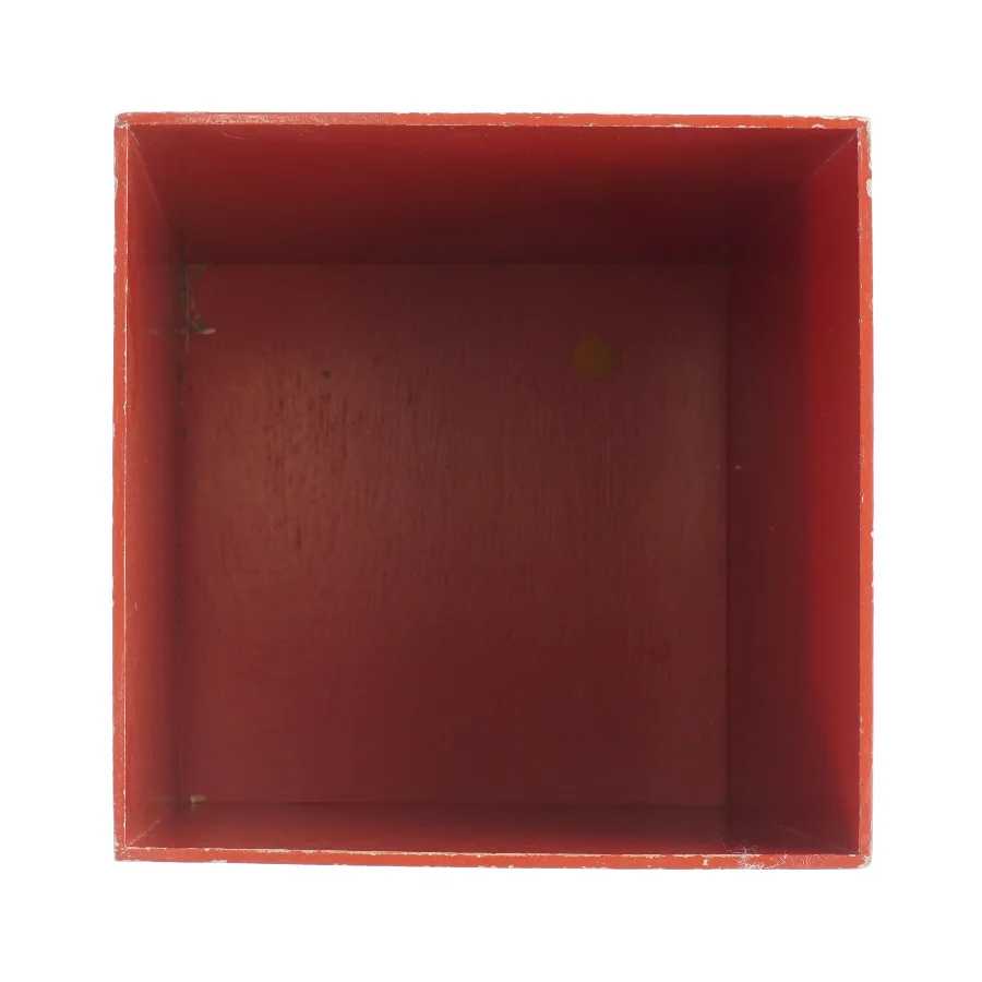 Rød trækasse med bamse figur (str. 32 x 26 cm)