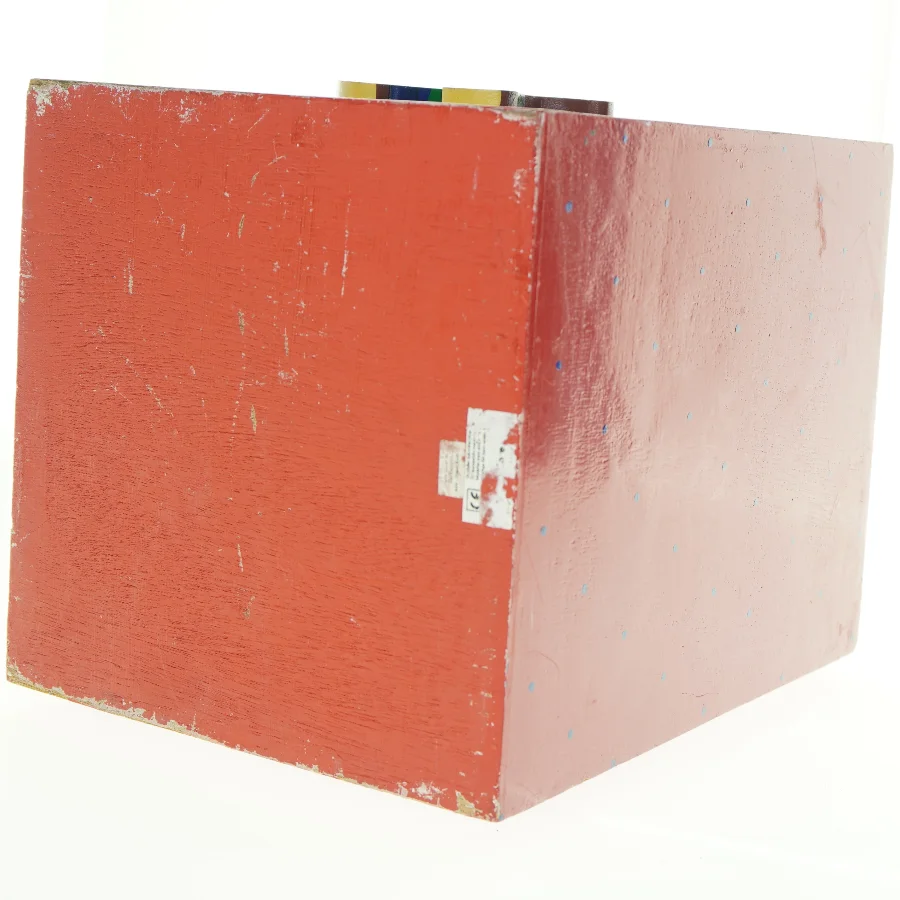 Rød trækasse med bamse figur (str. 32 x 26 cm)