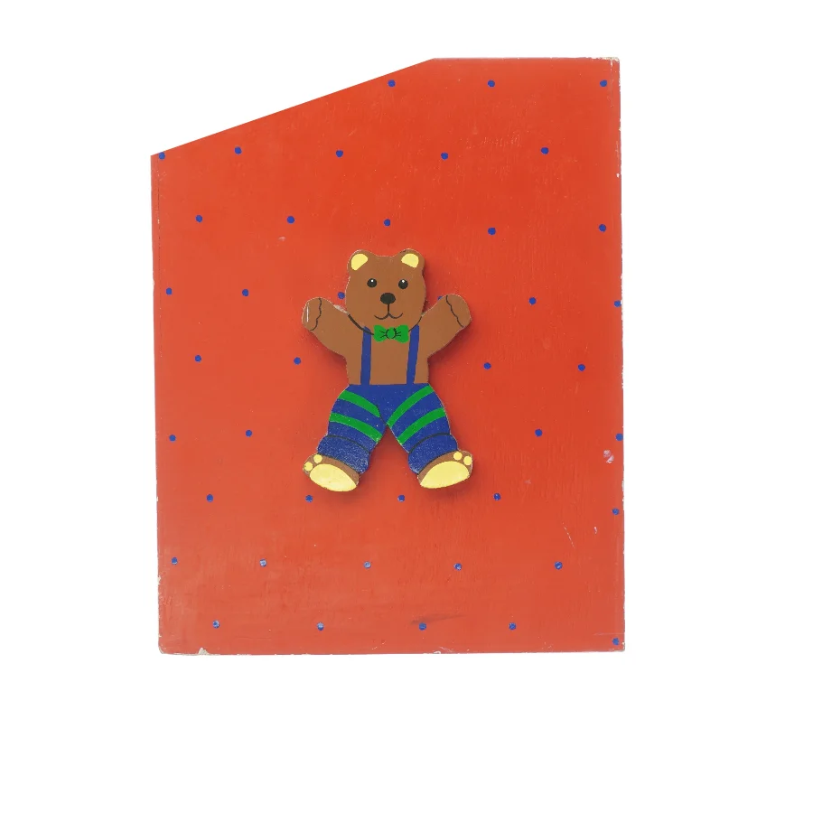 Rød trækasse med bamse figur (str. 32 x 26 cm)