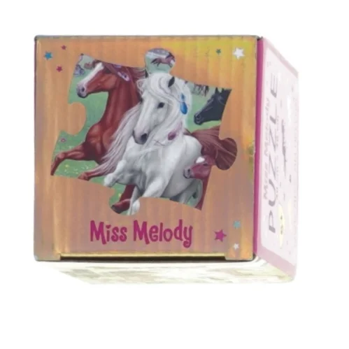Puslespil, 50 fra Miss Melody (str. 8 x 7 cm)