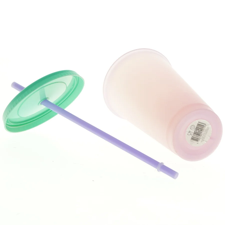 Plastik drikkekop med låg og sugerør (str. 18 cm)
