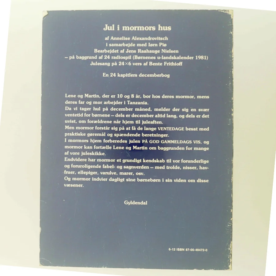 Jul i mormors hus bog fra Gyldendal