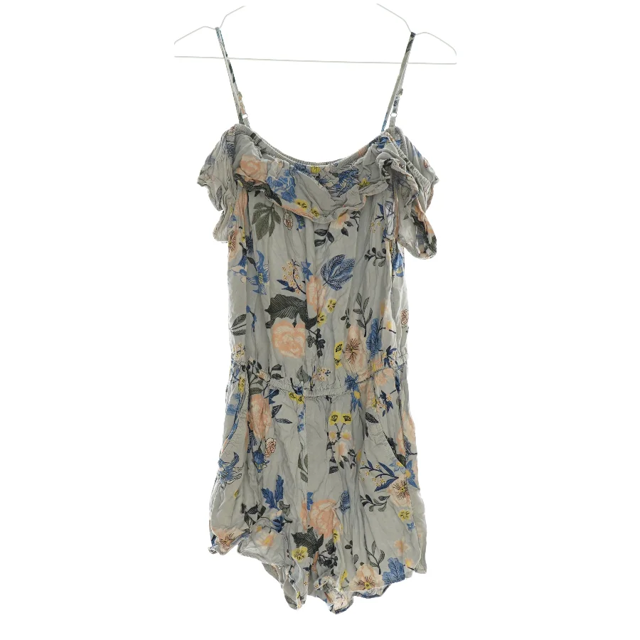 Buksedragt fra H&M (str. 152)