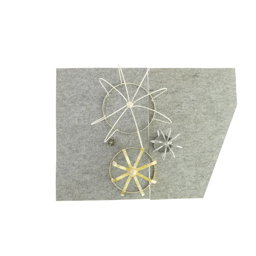 Dekorations kroner (4 stk) (str. H: 25 og 15 og 9 og 4 cm)