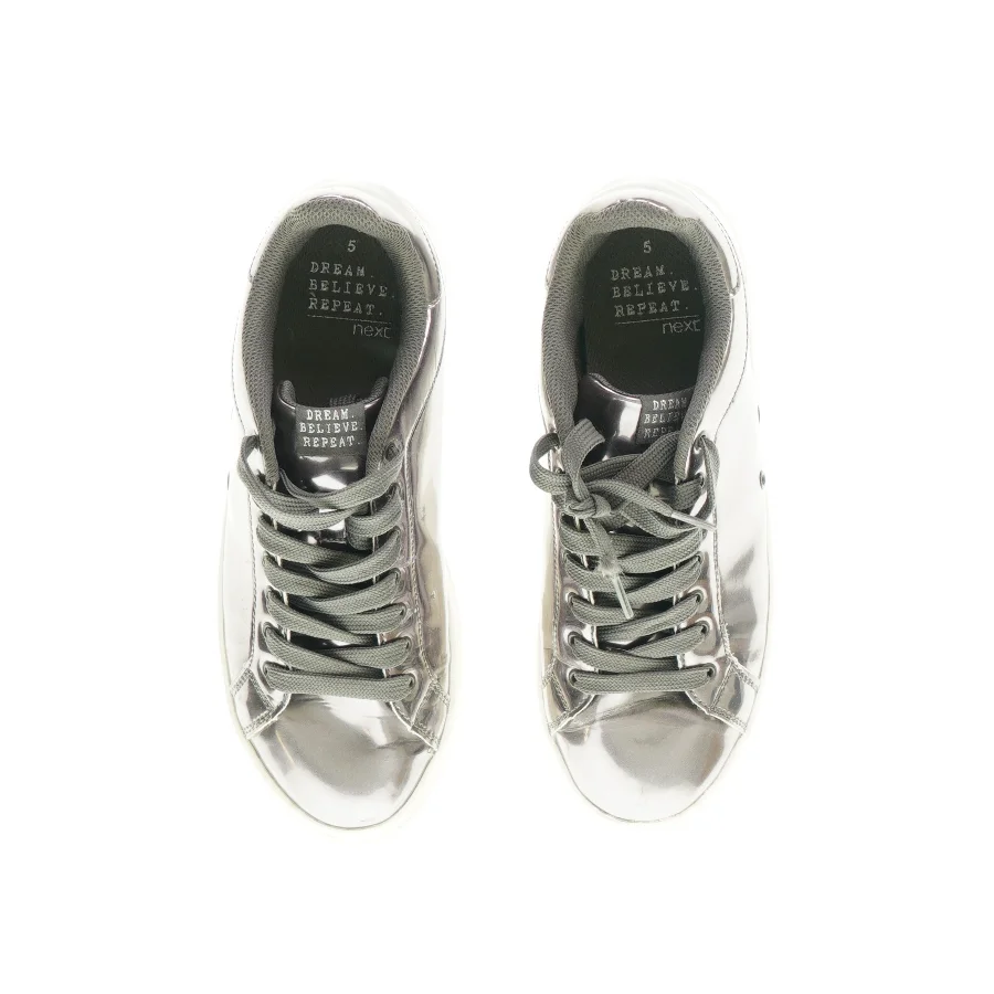 Sneakers fra Next (str. 39)