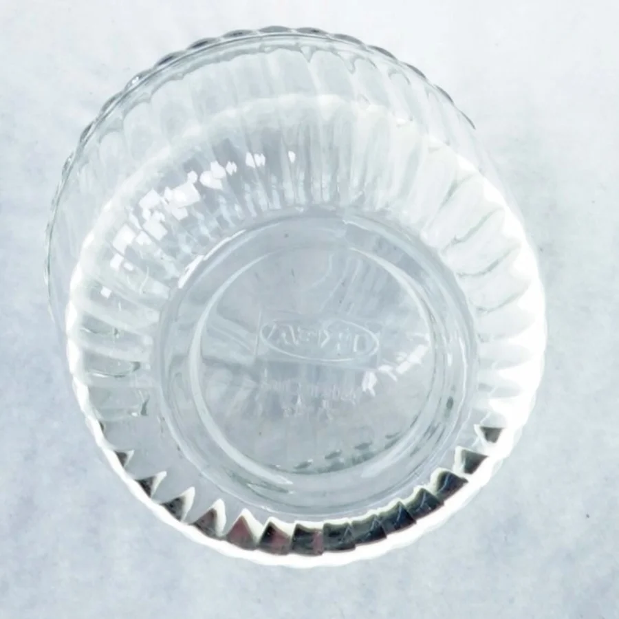 Glas beholder med låg fra Ikea (str. 6 x 10 cm)