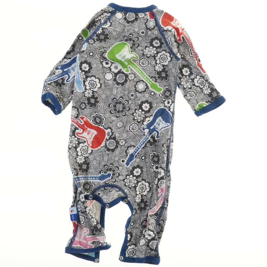 Heldragt med guitarprint fra Molo (str.  24x56 cm)