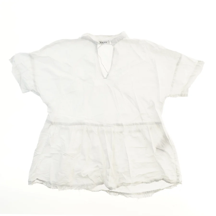 Hvid bluse med korte ærmer fra Pieces (str. XS)