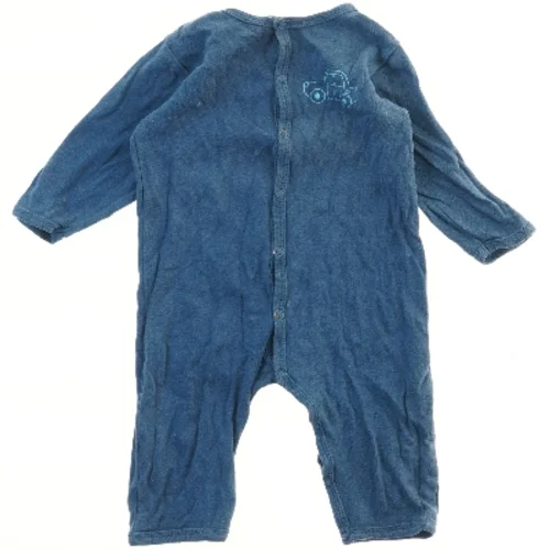 Heldragt fra Name It (str. 74)