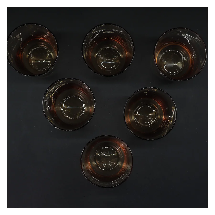 Sæt af 6 glas (str. 6 stk Ø 8,5 cm længde 11 cm)