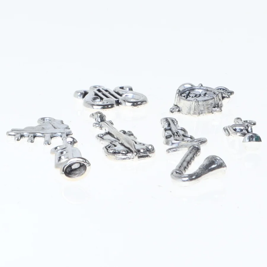 Musikinstrument charms i metal