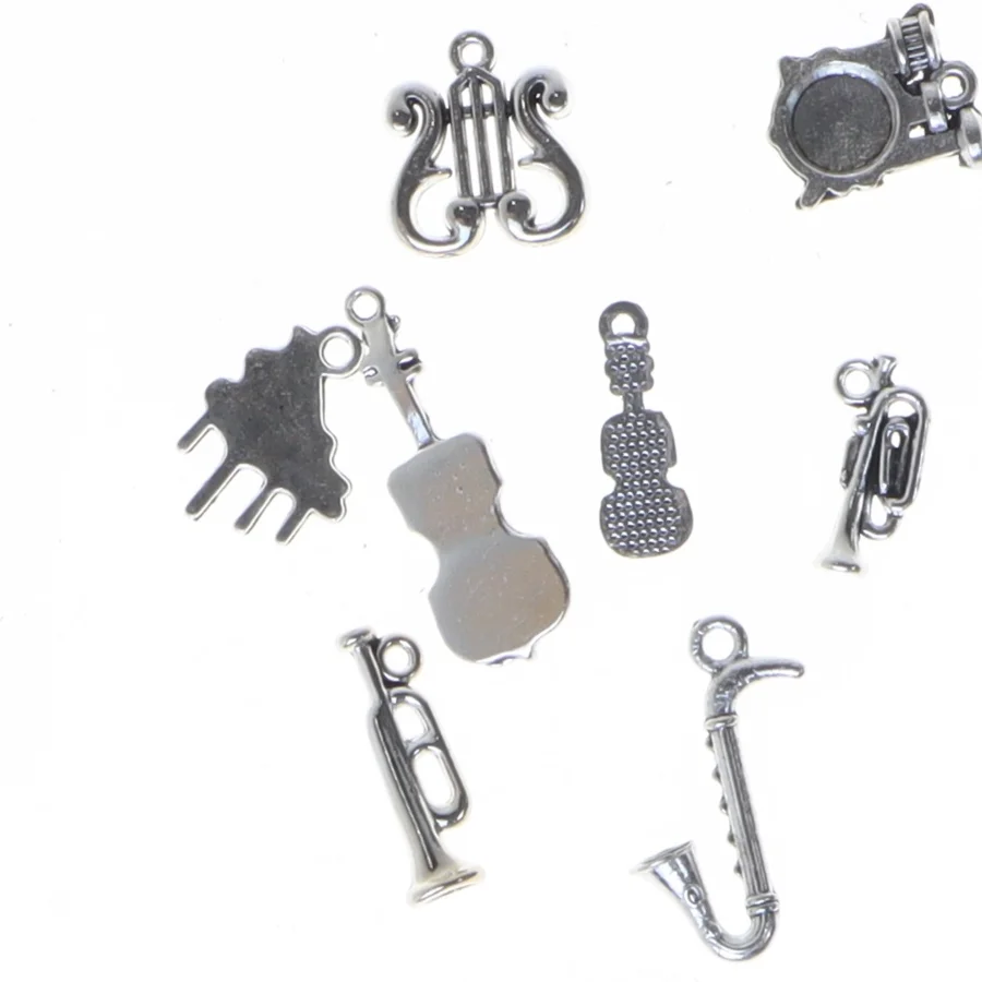 Musikinstrument charms i metal