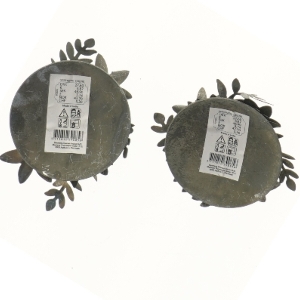 Dekorative fyrfadsstager i blomstermetaldesign fra Søstrene Grene (str. Ø 9 cm)