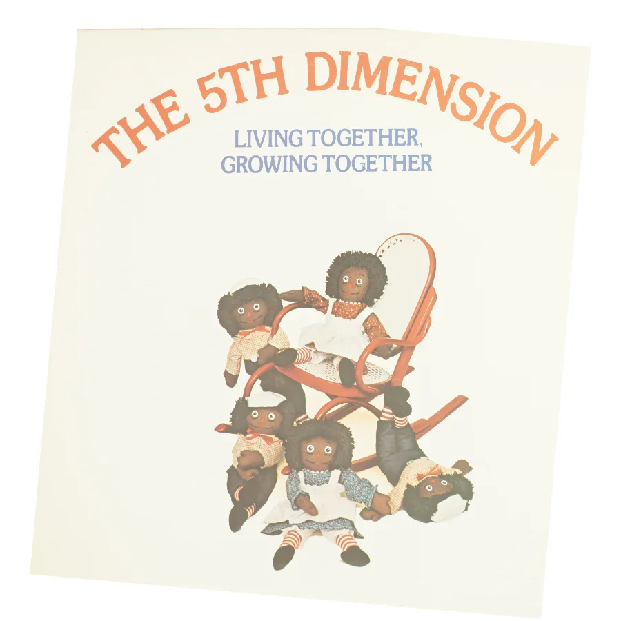 Living ttogether. Growing together af the 5th dimension 