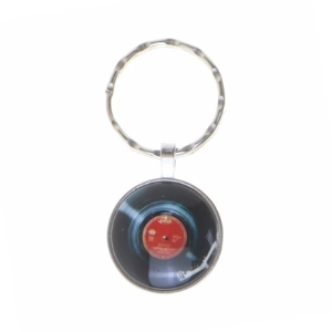 Nøglering med vinyl design (str. 6 cm)