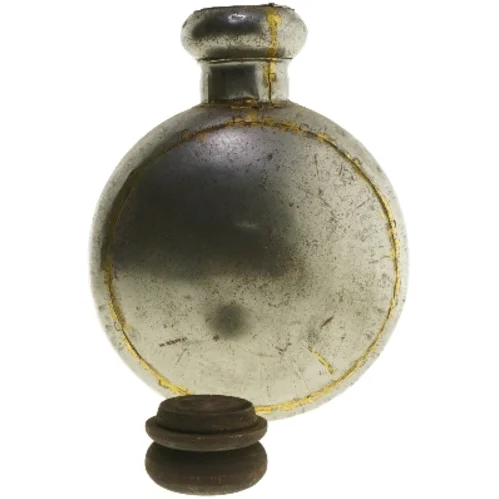 Dekorativ Vintage metal flaske med træprop (str. 30x25 cm)