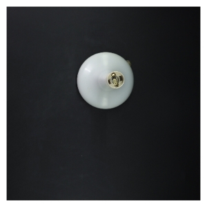 Bordlampe i hvid fra Mark Slöjd (str. 25 cm)